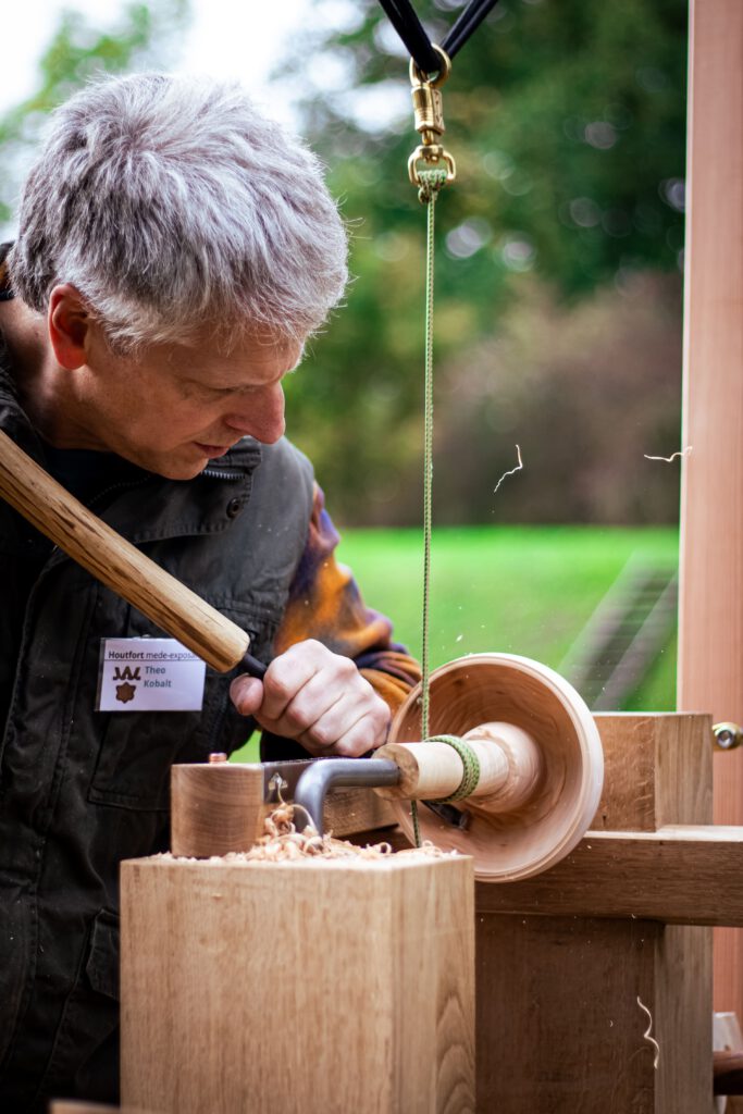 Houtbewerking tijdens Houtfort